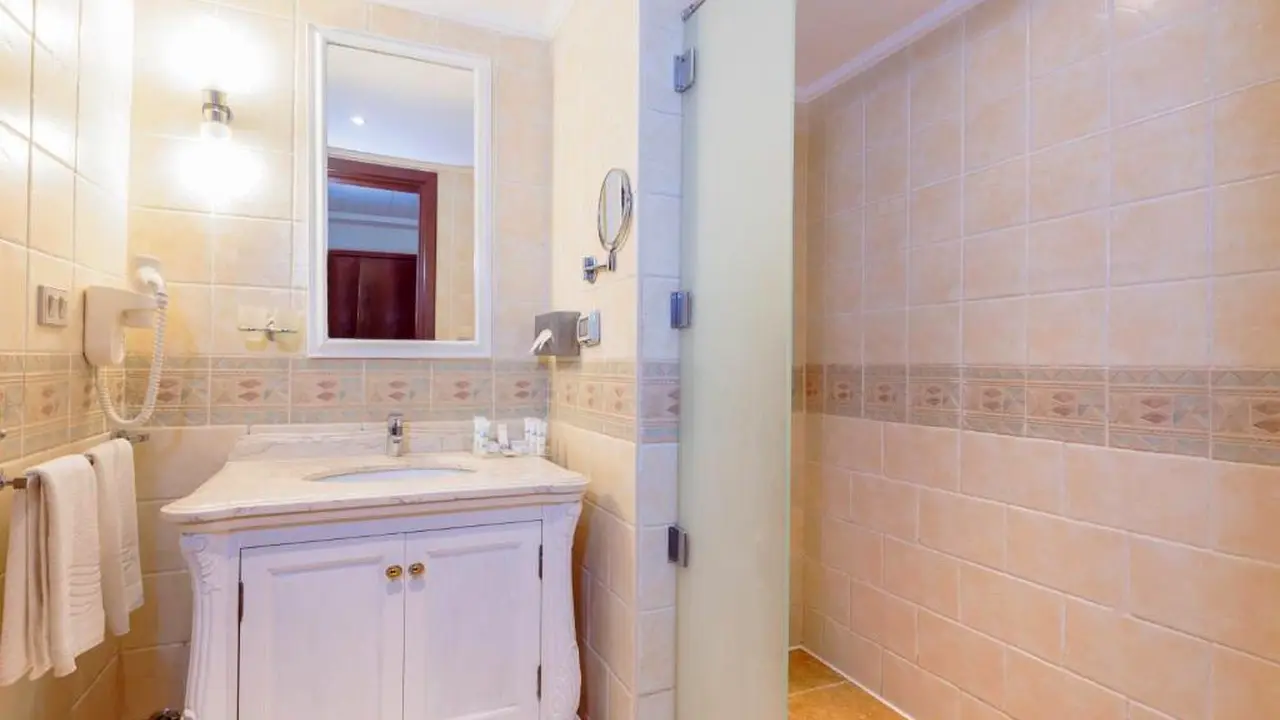 Hotel Coral Sea Beach & Aqua Park - Al Ain Sokhna